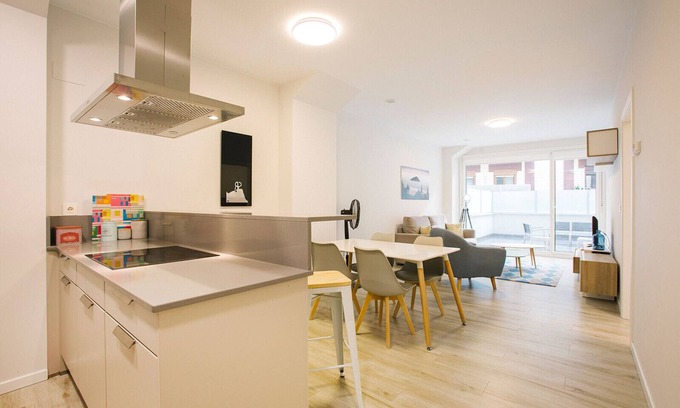 Gros Apartment | M Gloria Suites 5 1C inner courtyard, one bedroom