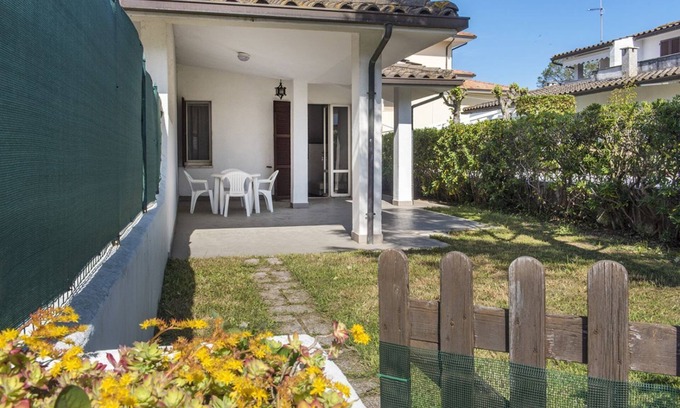 Marcelli Apartment | M051 - Marcelli, villa with garden 200 meters from the sea