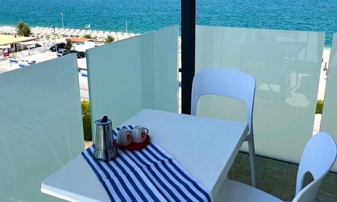 Marcelli Apartment | M413 - Marcelli, four-room beachfront apartment with view and private beach