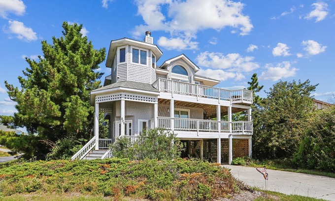 Monteray Shores House | M829- Corolla sound side home, 4 bedroom, 3.5 bath with Community amenities.