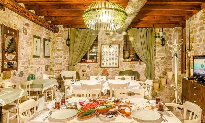 Ayvalik City Center Hotel | Macaron Konagi Ayvalik