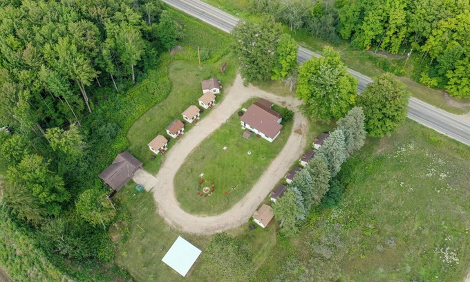 Cadillac Cabin | Mackinaw Timbers Cabins