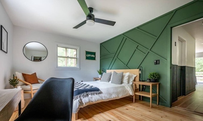 Great Barrington House | MacMountain House: Berkshire ski retreat