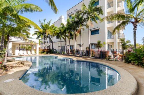 North Ward Hotel | Madison Ocean Breeze Apartments