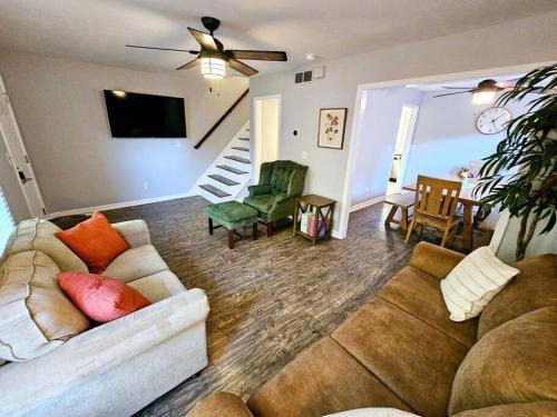 North Charleston House | Madrona's Park Circle Place- Fenced & Convenient