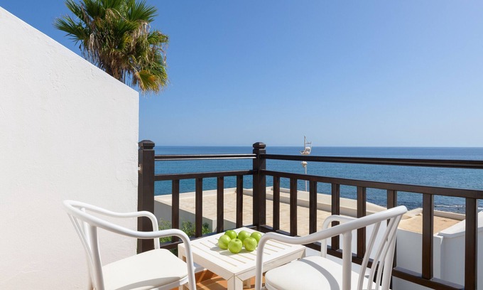 San Bartolome Apartment | Maesa House, spacious and bright