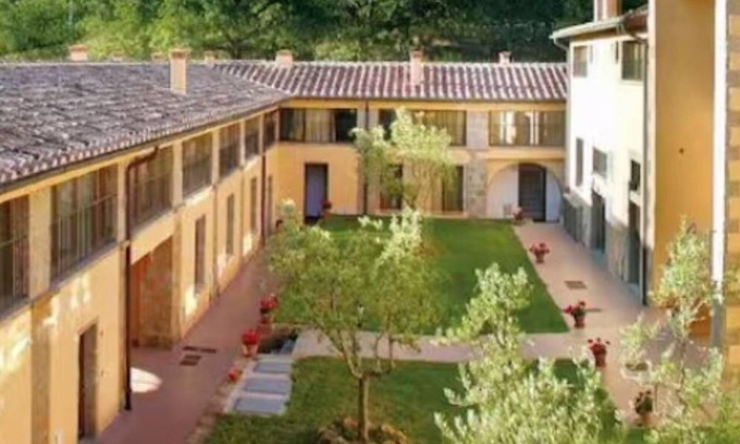 Castel del Piano Apartment | Magda House Romantic Holiday