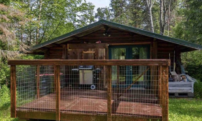 Kalifornsky Cabin | Magic Dragon lake cabin