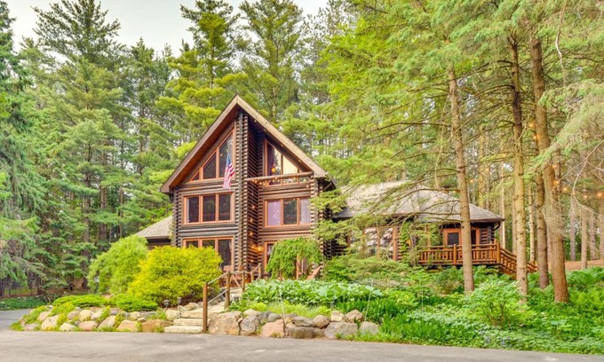 Drayton Plains House | Magical Metamora Cottage with Fire Pit, Pond, Deck!