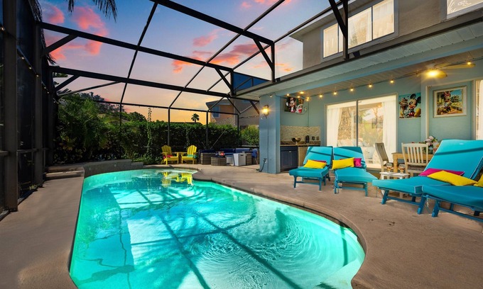 Sunset Lakes House | MagicalEverAfterRetreat Sleep17 Pvt Pool Game Rm