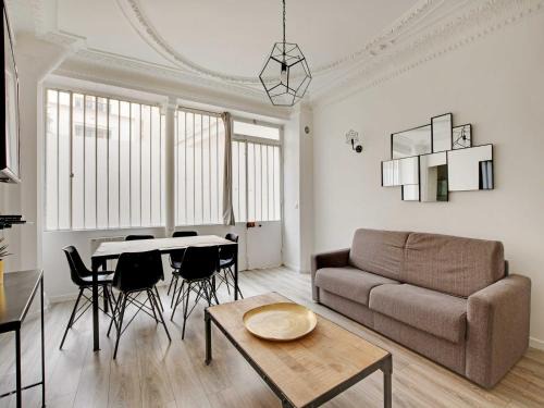 Quartier de Rochechouart Apartment | Magnificent apartment - 2BR 6P - Rochechouart