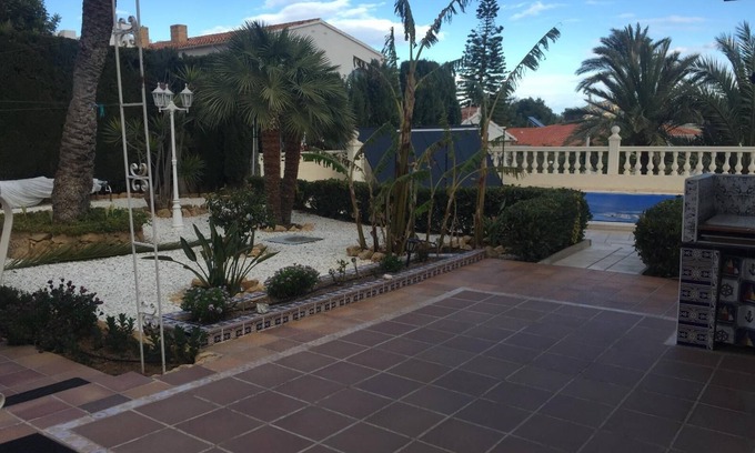 Benidorm Ski Chalet | Magnificent chalet with private pool 10 minutes from the center of Benidorm
