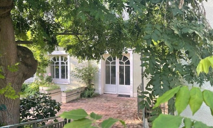 Dreux Villa | Magnificent Charming Residence by the Water, Less than 1 Hour from Paris