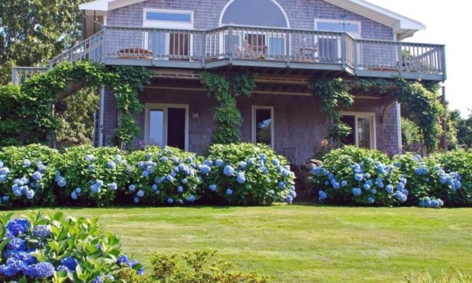 Falmouth House | Magnificent Contemporary on Exclusive Point, Private Beach