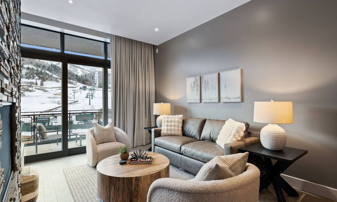 Park City Condo | Magnificent Deer Valley Getaway - Luxury Condo for 8 Guests | New Lifts Now Open