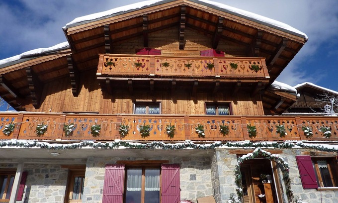 Feissons-sur-Salins Ski Chalet | MAGNIFICENT CHALET FOR 8 TO 10 PEOPLE FACING THE THREE VALLEYS