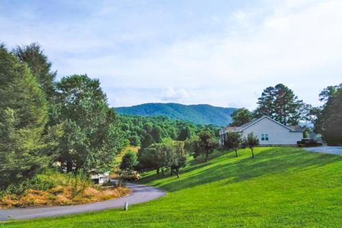Murphy House | Magnificent Views in Murphy