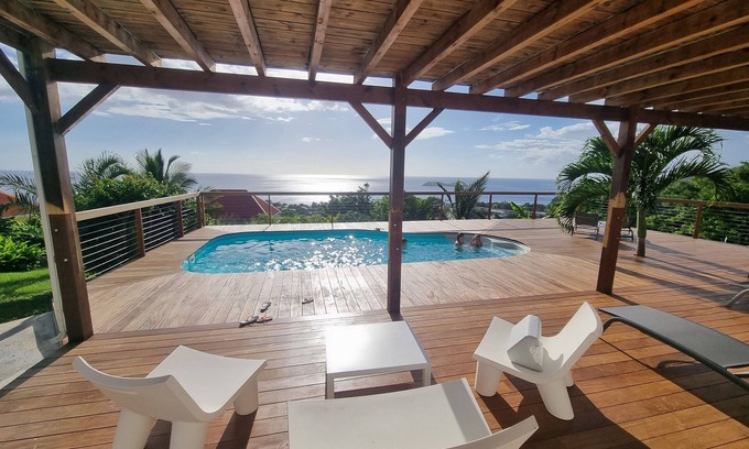 Malendure Villa | Magnificent villa with saltwater pool and 180° view of the sea and the îlets Pigeon