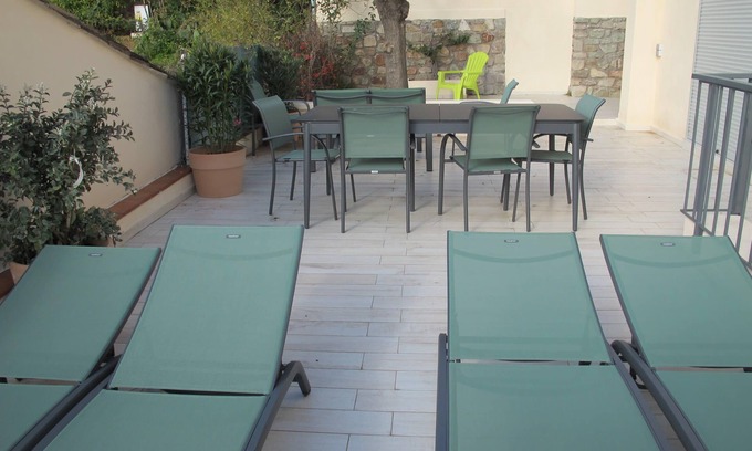 Agay Apartment | Magnifique Appartement 3 pièces rénové proche mer et commodités