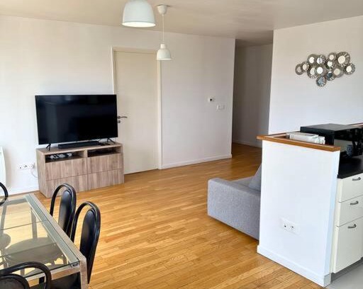Cœur de Ville Apartment | Magnifique Appart. spacieux 8P/Défense-Courbevoie