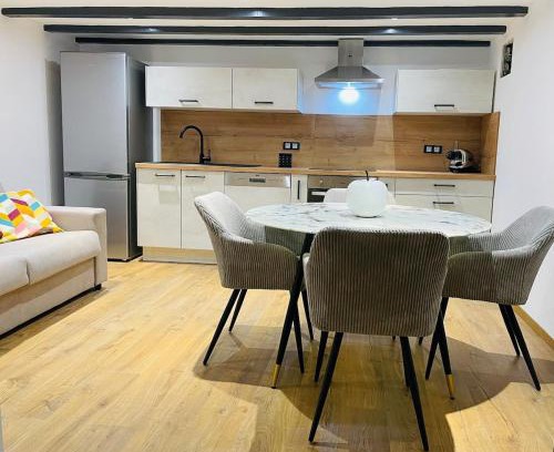 Sospel Apartment | Magnifique appartement rénové Rez-de chaussée Parking Wifi