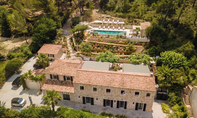 Cassis Villa | Magnifique Bastide Moderne Entièrement Rénovée Avec Piscine
