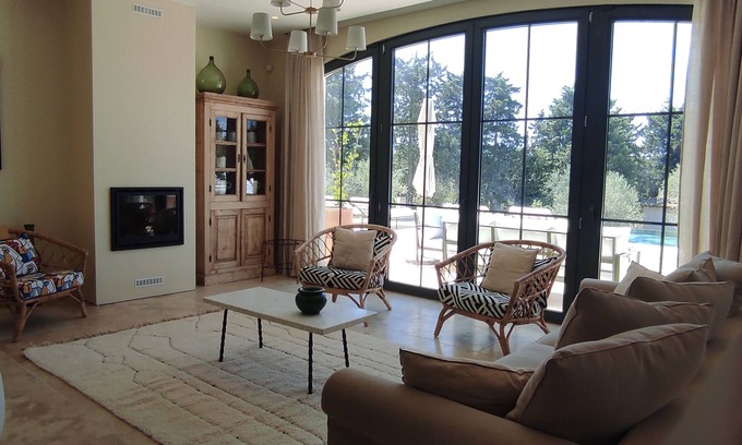 Fontvieille Villa | Magnifique Mas contemporain sur la colline !