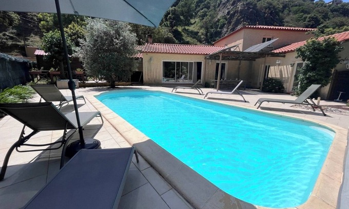 Sorede Villa | Magnifiquement calme, villa spacieuse de 4 chambres avec piscine privée