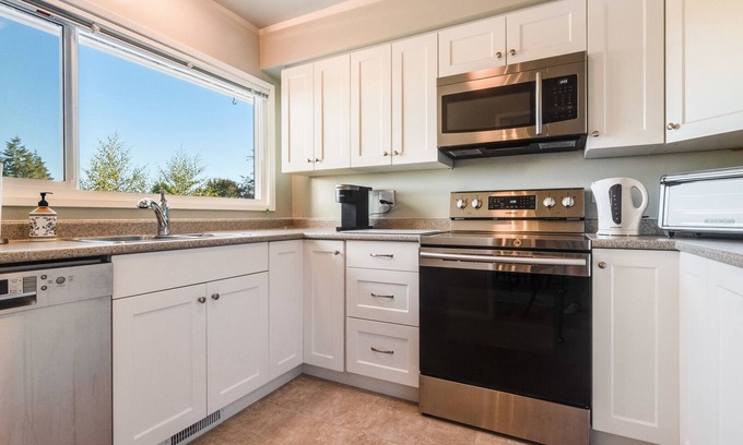 Sidney House | Magnolia Guest House