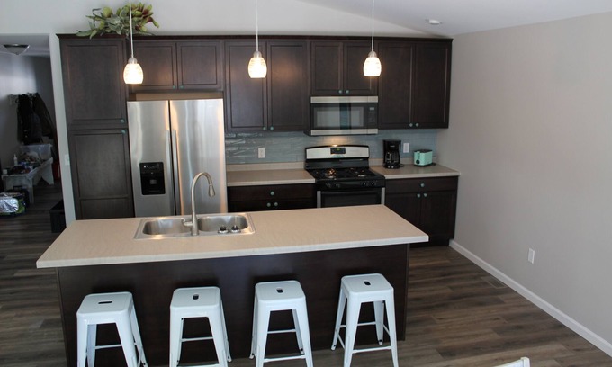 Rib Mountain House | Magnolia Home 2 minute drive to restaurants, shopping and recreations