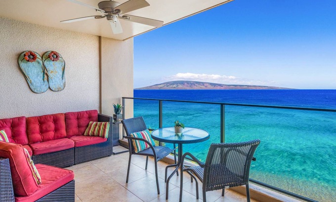 Honokowai Condo | Mahana at Kaanapali, Spectacular Oceanfront, Amazing Sunsets & Sea Life Unit1014