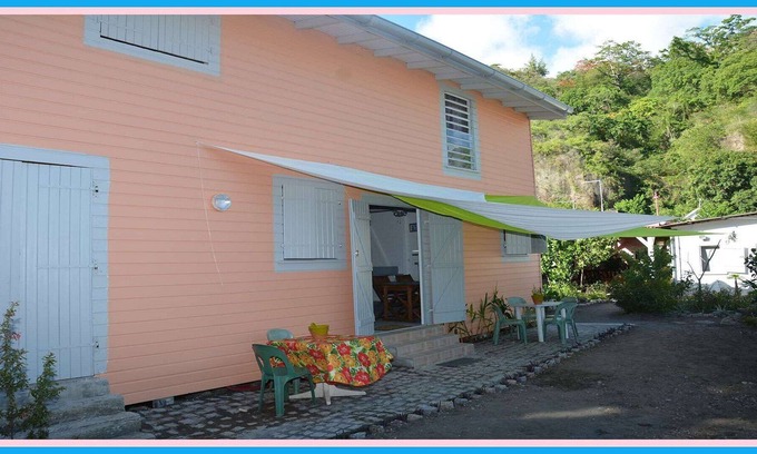 Saint-Pierre House | MAIGATE residence, Carbet bungalow, beach COIN district, Martinique West Indies