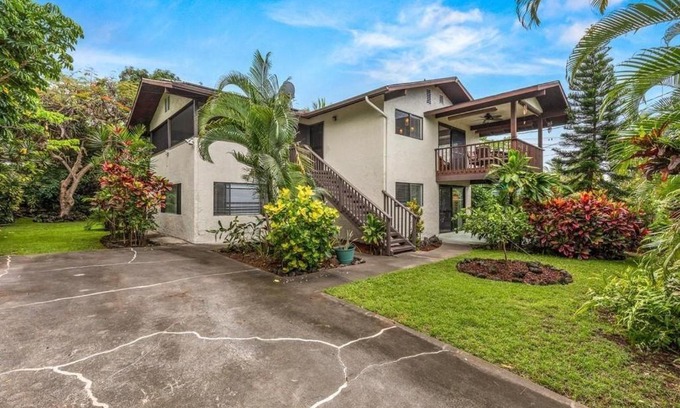 Historic Kailua Village Apartment | MAILAN HALE II