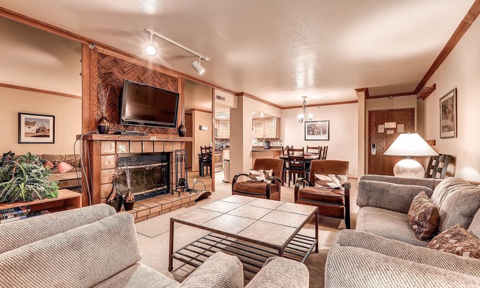 Downtown Park City Condo | Main Street Condo Walk to Lifts