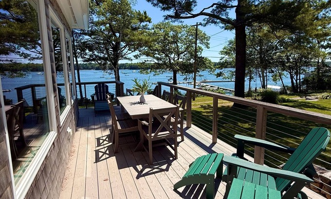 Brunswick House | Maine Oceanfront Retreat