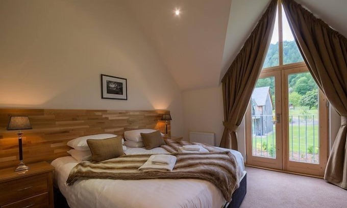 Kenmore Villa | Mains of Taymouth, Kenmore ~ 5* 12 Maxwells - sleeps 4 guests in 2 bedrooms