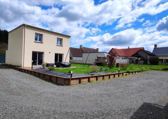 Saint-Ouen-en-Belin House | Maison 3 chambres avec garage sur terrain clos proche circuit 24h