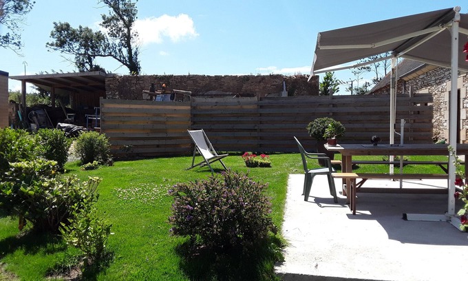Ploneour-Lanvern Villa | Maison 3ch 5km des Plages Familiales ou Surf, gd Jardin Calme,animaux Acceptés