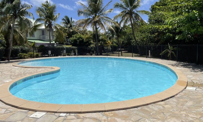 Orient Bay House | Maison 90 m2 Pour 4 Personnes Avec Piscine Collective