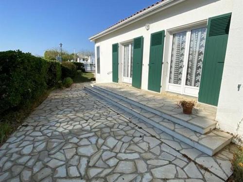La Bree-les-Bains House | Maison au cœur de La Brée-les-Bains - 6 couchages, jardin clos, proche plage, WiFi gratuit - FR-1-246A-156