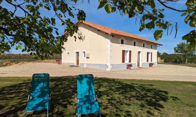 Oradour-Fanais House | Maison au calme avec grand jardin et tout confort en Charente Limousine - FR-1-653-133