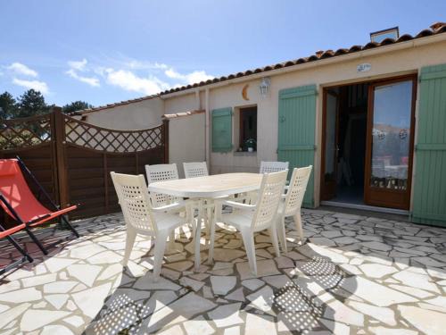 Les Mathes House | Maison avec piscine, tennis, proche plage et commerces à La Palmyre - FR-1-705-54