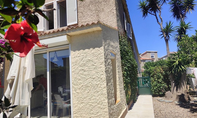 Pineto House | Maison Bord de mer 2/6 pers plage à 200m 3 ch 2 bains Clim Wifi jard Park code