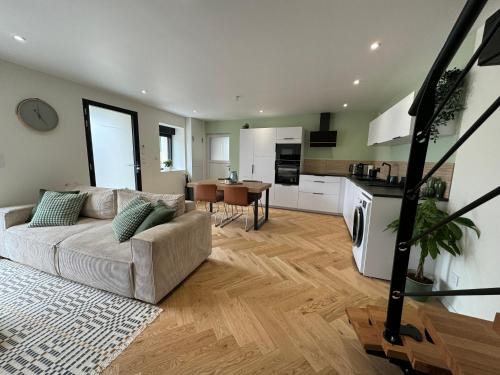 Pledran House | Maison bretonne en pierre rénovée