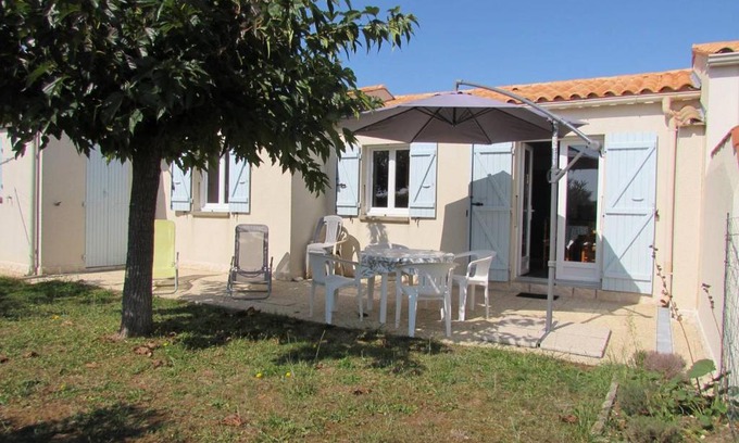 La Bree-les-Bains House | Maison calme 5 pers, proche plage et centre, jardin clos, WIFI, parking, ménage inclus. - FR-1-246A-181