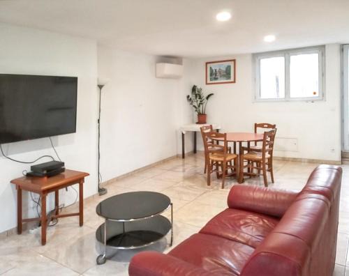 Crouy-sur-Ourcq House | Maison charmante à Crouy-sur-Ourcq avec jardin privé.
