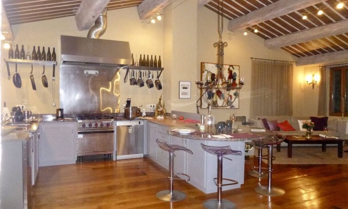 Valbonne House | Maison Classée 5 Étoiles à Valbonne Village
