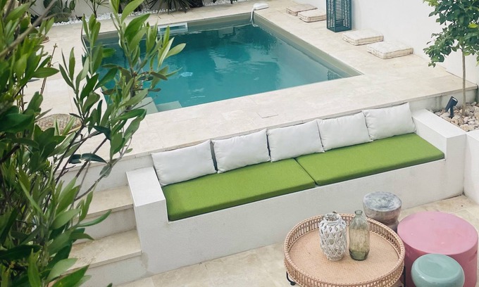 La Chaume House | Maison de Charme Atypique Proche du Port et des Plages Avec Piscine Chauffée