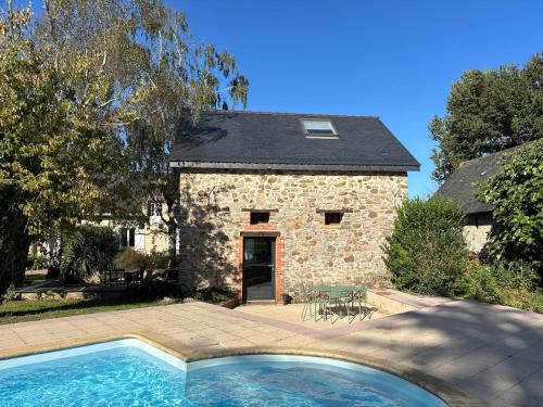 Soucelles House | Maison de charme avec piscine