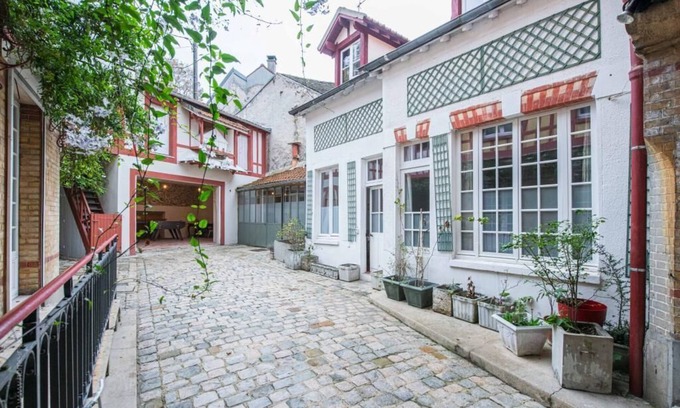 Le Celle-Saint-Cloud Apartment | Maison de Ville Calme au Proche Versailles